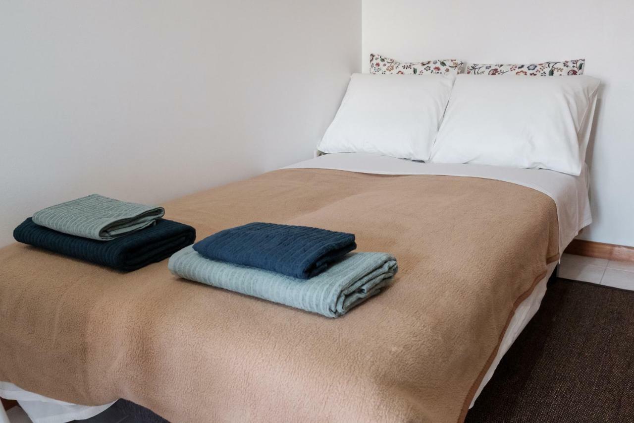 Apartment With Balcony In The Square Porto Bagian luar foto